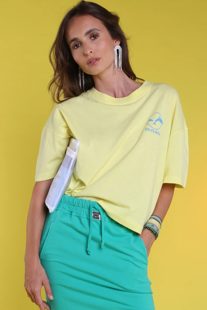 Lovers Bay Club T-shirt Byron bay yellow