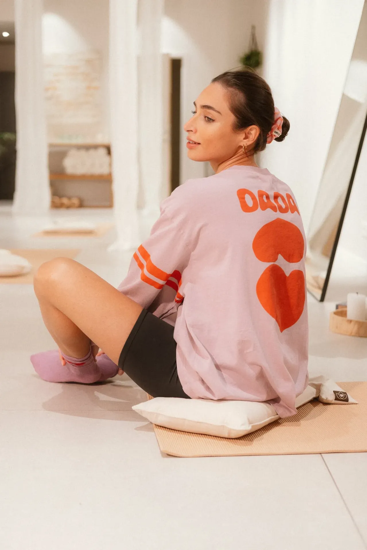 Pink pulse tee